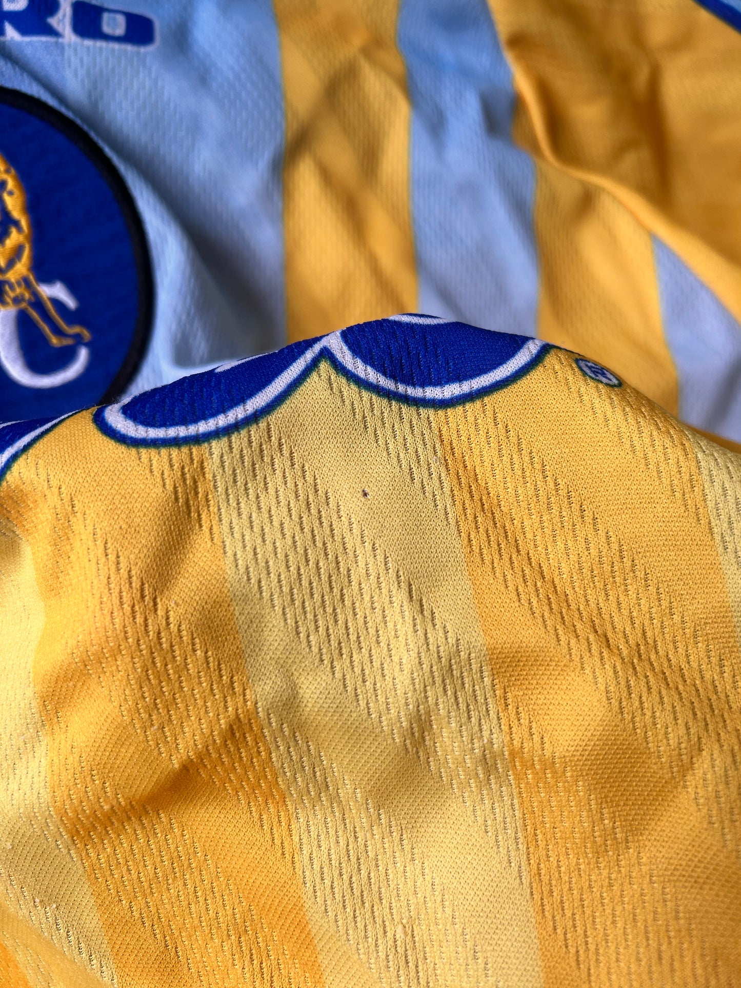 Chelsea 1996-98 Away Football Shirt Large Umbro