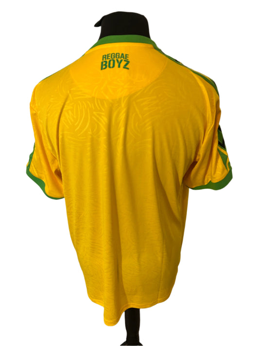 Jamaica 2018-19 Home Football Shirt Large Umbro