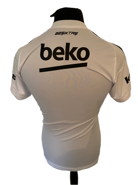 Besiktas 2015-16 Home Football Shirt Small Adidas