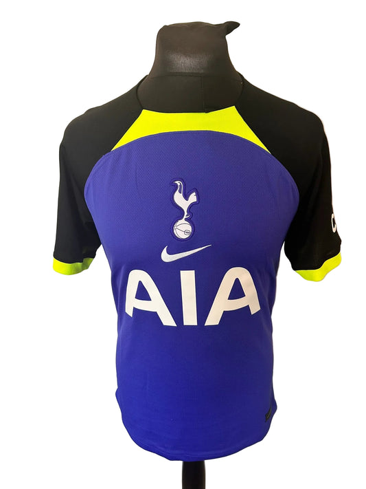 Tottenham Hotspur 2022-23 away football shirt, purple, small, Nike, Harry Kane, front