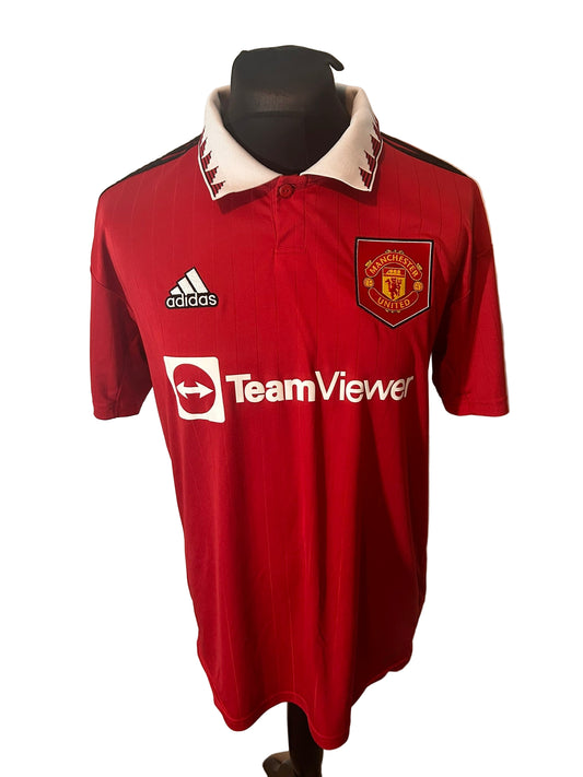 Manchester United 2022-23 home football shirt, adidas, large, red, Bruno Fernandes, front