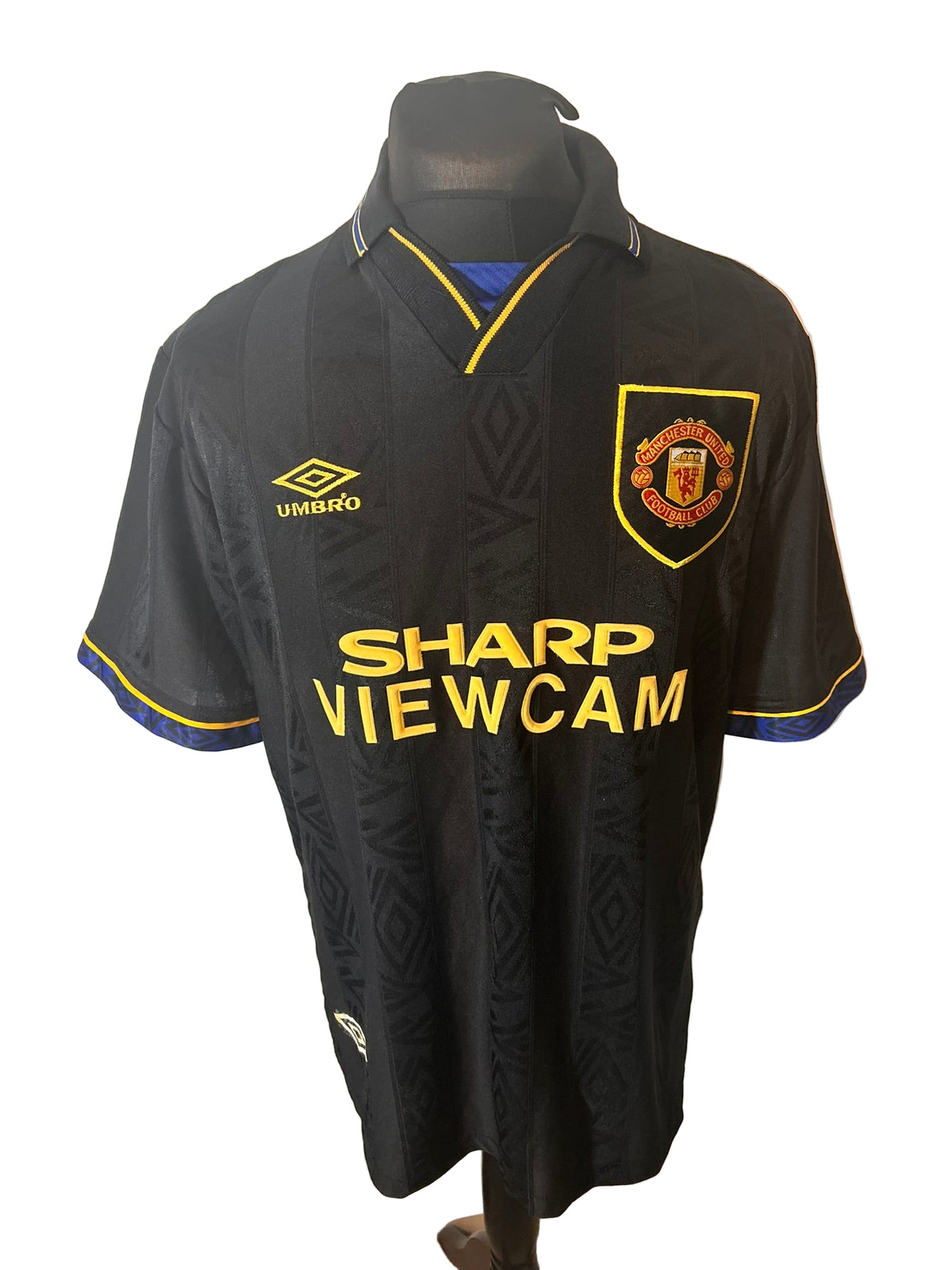 Manchester United 1993-95 away football shirt, Umbro, large, black, Eric Cantona, front