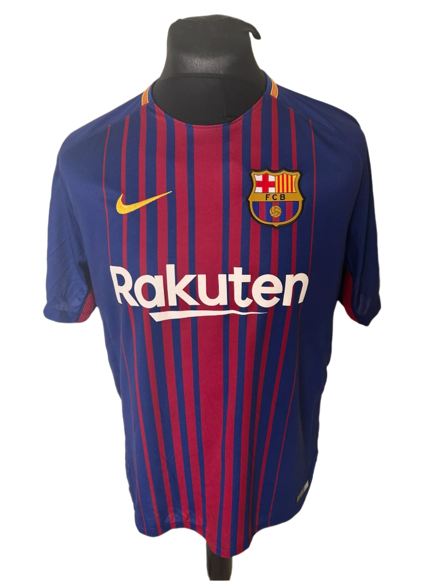 Barcelona Luis Suarez 2017-18 Home Football Shirt Medium Nike