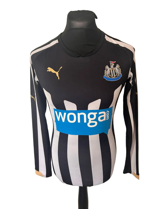 Newcastle United 2014-15 home football shirt, black and white, medium, Puma, Fabricio Coloccini, front