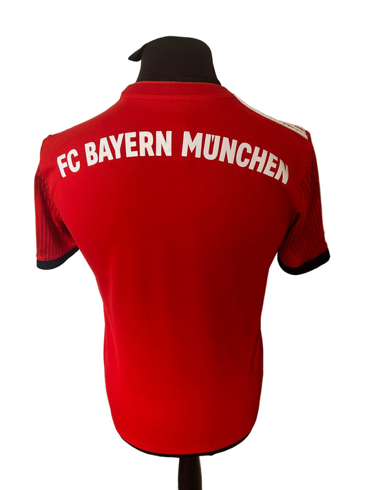 Bayern Munich 2018-19 Home Football Shirt Small Adidas