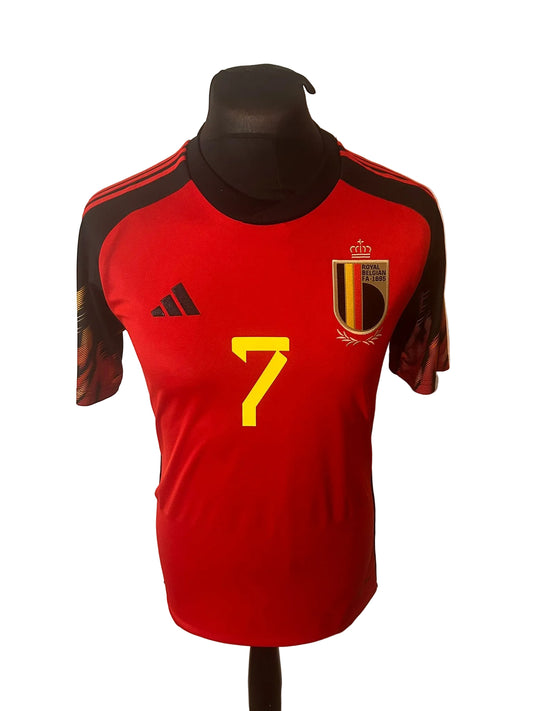 Belgium 2022-23 home football shirt, red, small, Adidas, Kevin De Bruyne, front