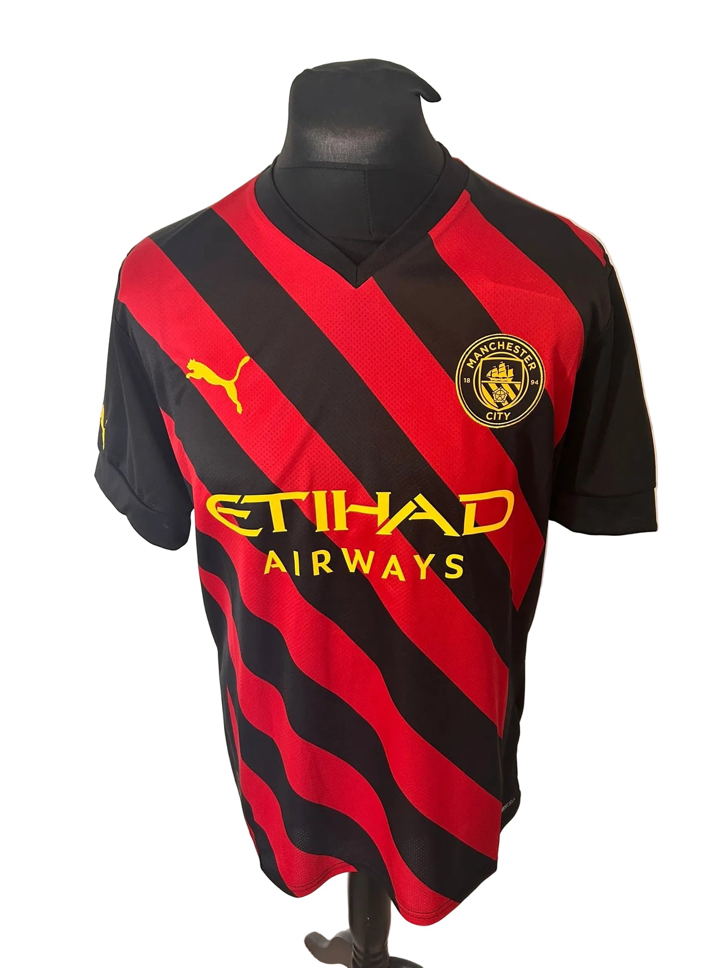 Manchester City 2022-23 away football shirt, red and black, Large, Puma, Kevin De Bruyne, front