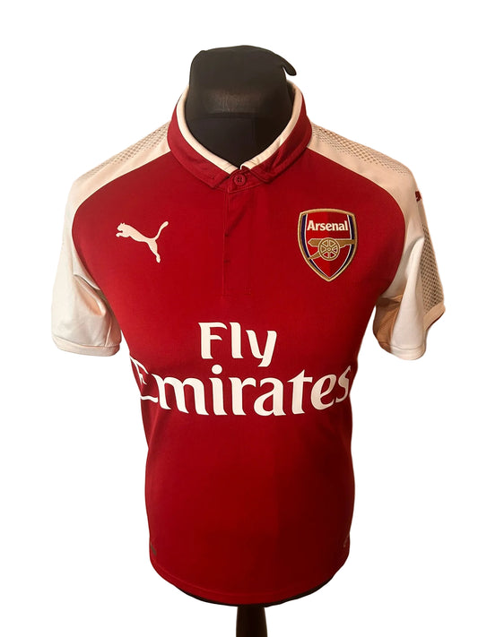 Arsenal 2017-18 home football shirt, red, Small, Puma, Mesut Ozil, front