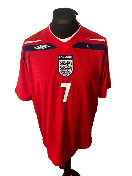 England 2008-10 away football shirt, Umbro, extra large, XL, red, David Beckham, front