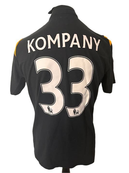 Manchester City Vincent Kompany 2009-10 Away Football Shirt Large 42 Umbro