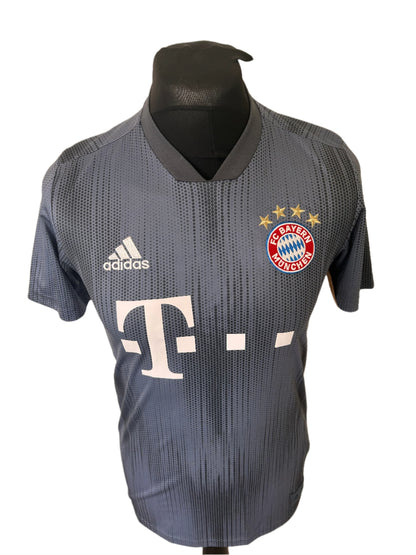 Bayern Munich 2018-19 Third Football Shirt Small Adidas