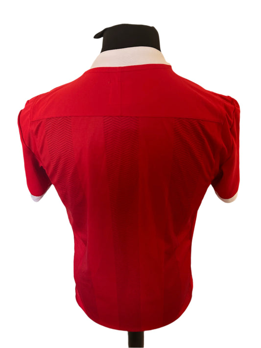 Wales 2011-12 Home Football Shirt Small Umbro