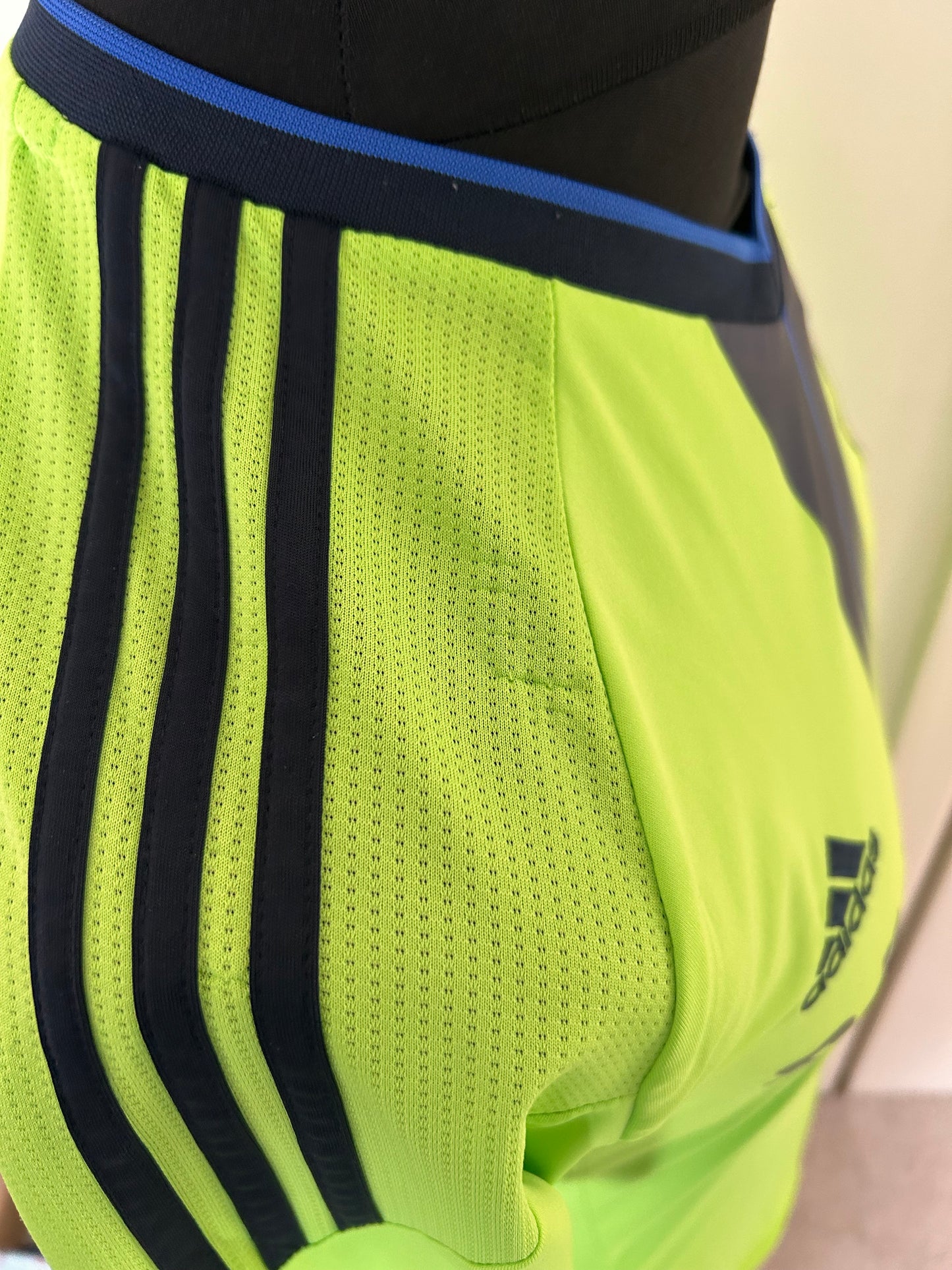 Chelsea Frank Lampard 2010-11 Third Football Shirt Small Adidas