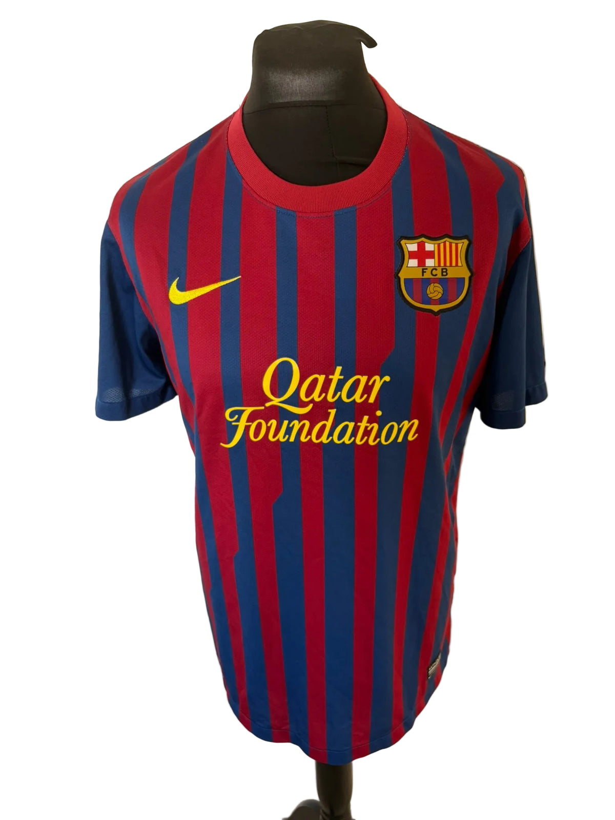 Barcelona 2011-12 home football shirt, blue and red, large, Nike, Lionel Messi, front