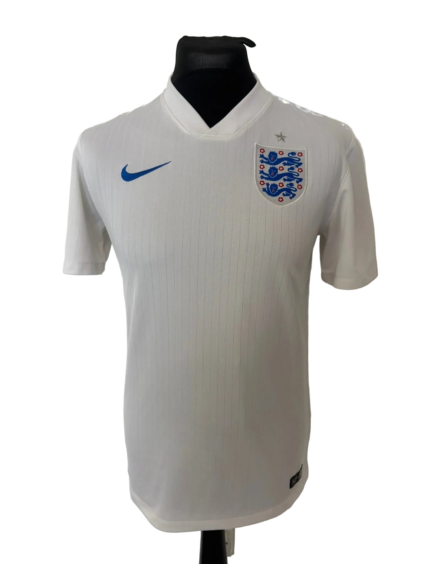 England 2014-15 home football shirt, white, small, Nike, front