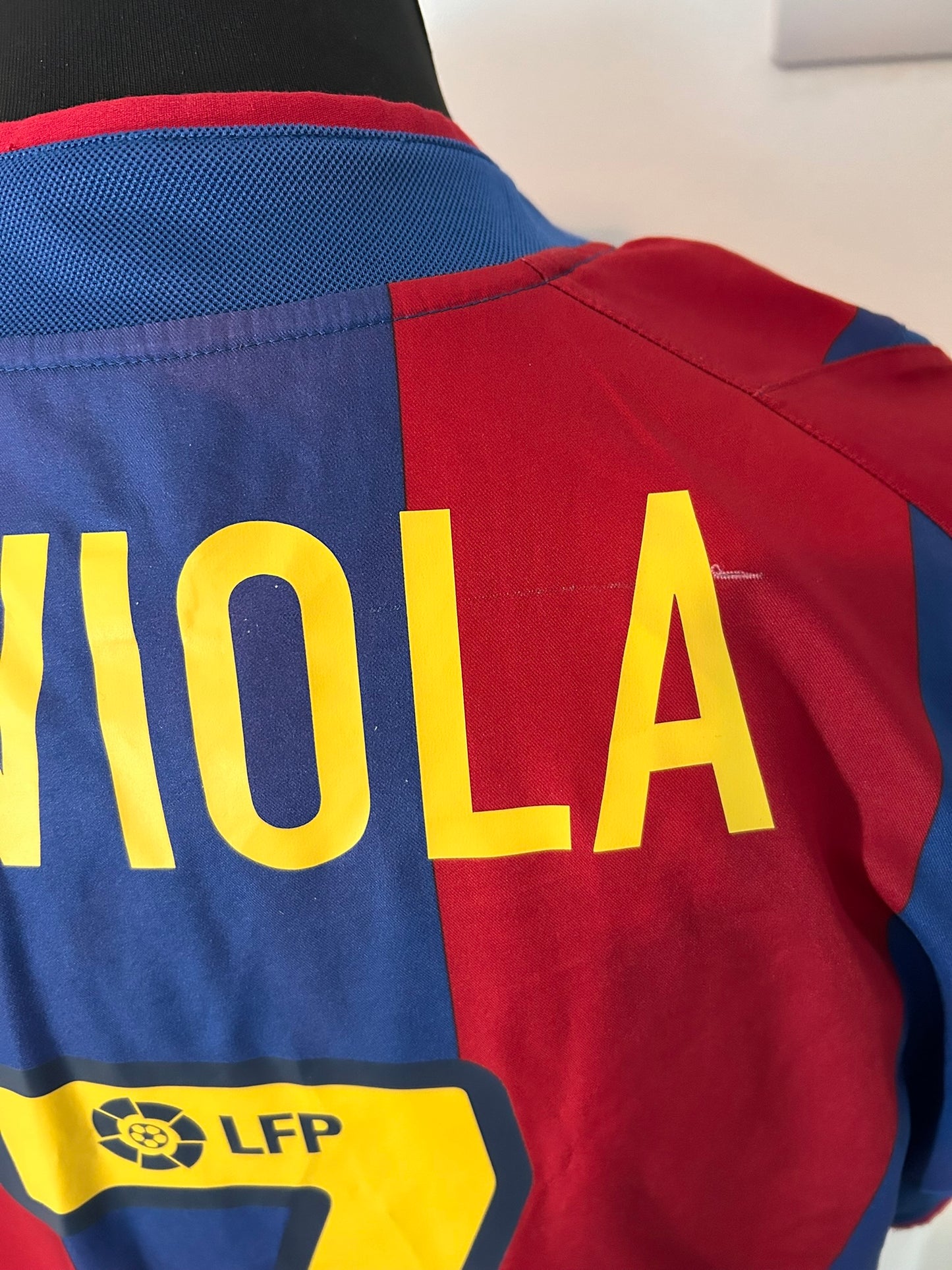 Barcelona Javier Saviola 2002-03 Home Football Shirt Medium Nike