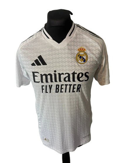 Real Madrid 2024-25 home football shirt, white, medium, Adidas, Kylian Mbappe, front