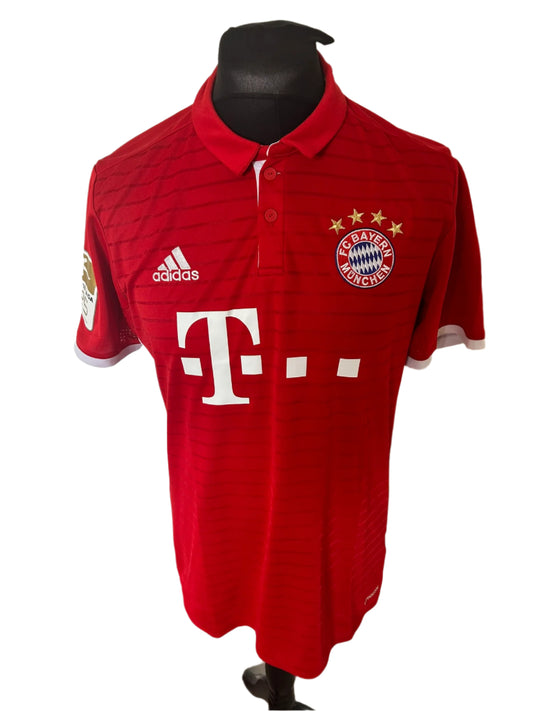 Bayern Munich 2016-17 Home Football Shirt Large Adidas