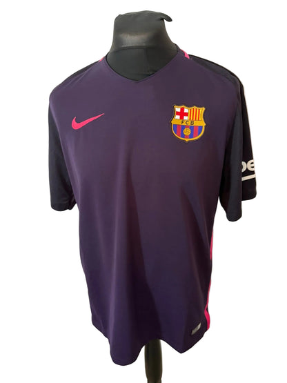 Barcelona 2016-17 away football shirt, purple, Large, Nike, Lionel Messi, front