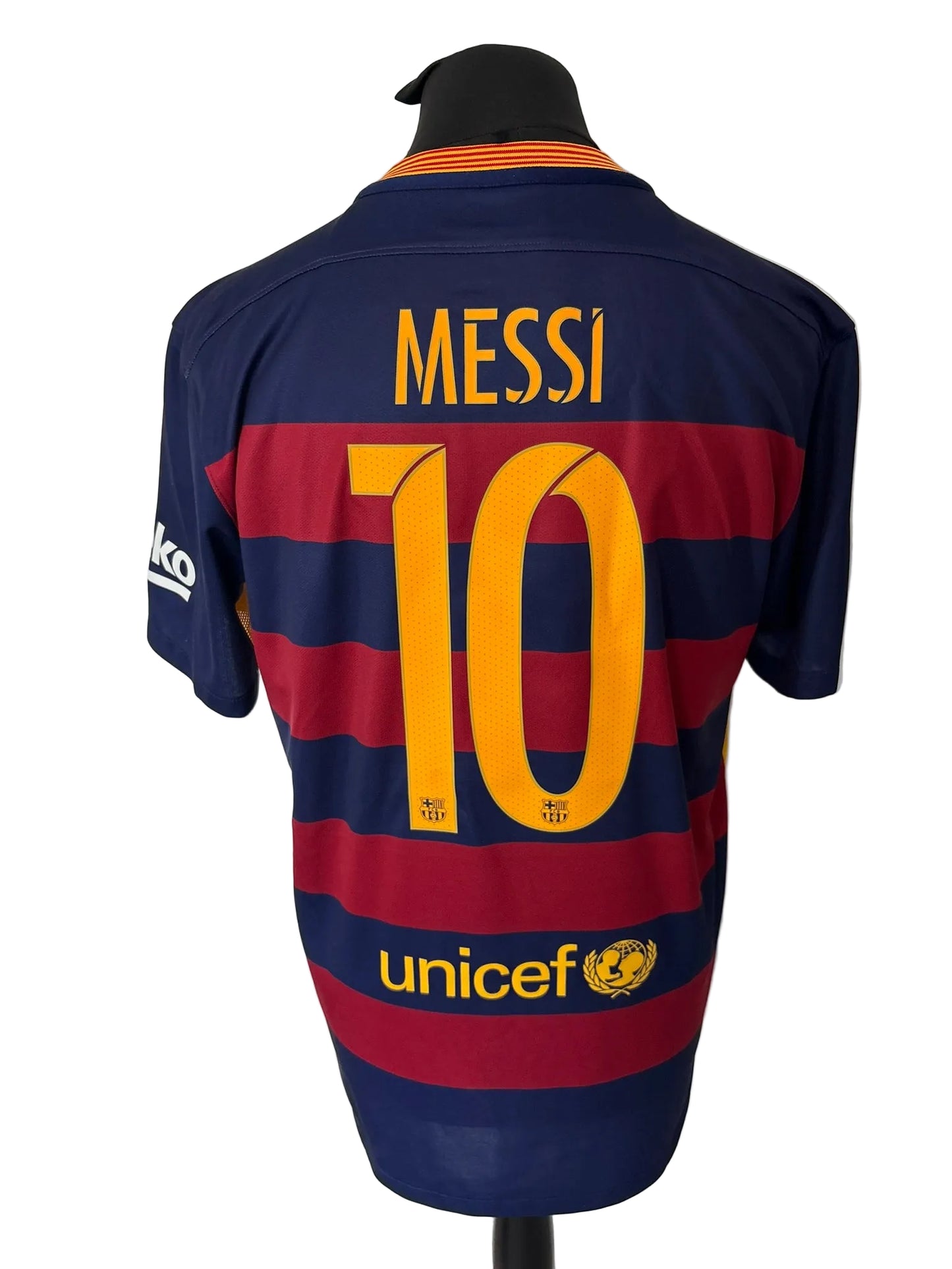 Barcelona 2015-16 home football shirt, blue and red, Large, Nike, Lionel Messi, back