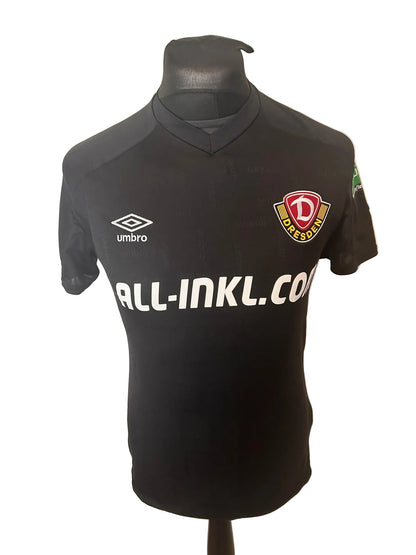 Dynamo Dresden 2021-22 away football shirt, black, small, Umbro, front