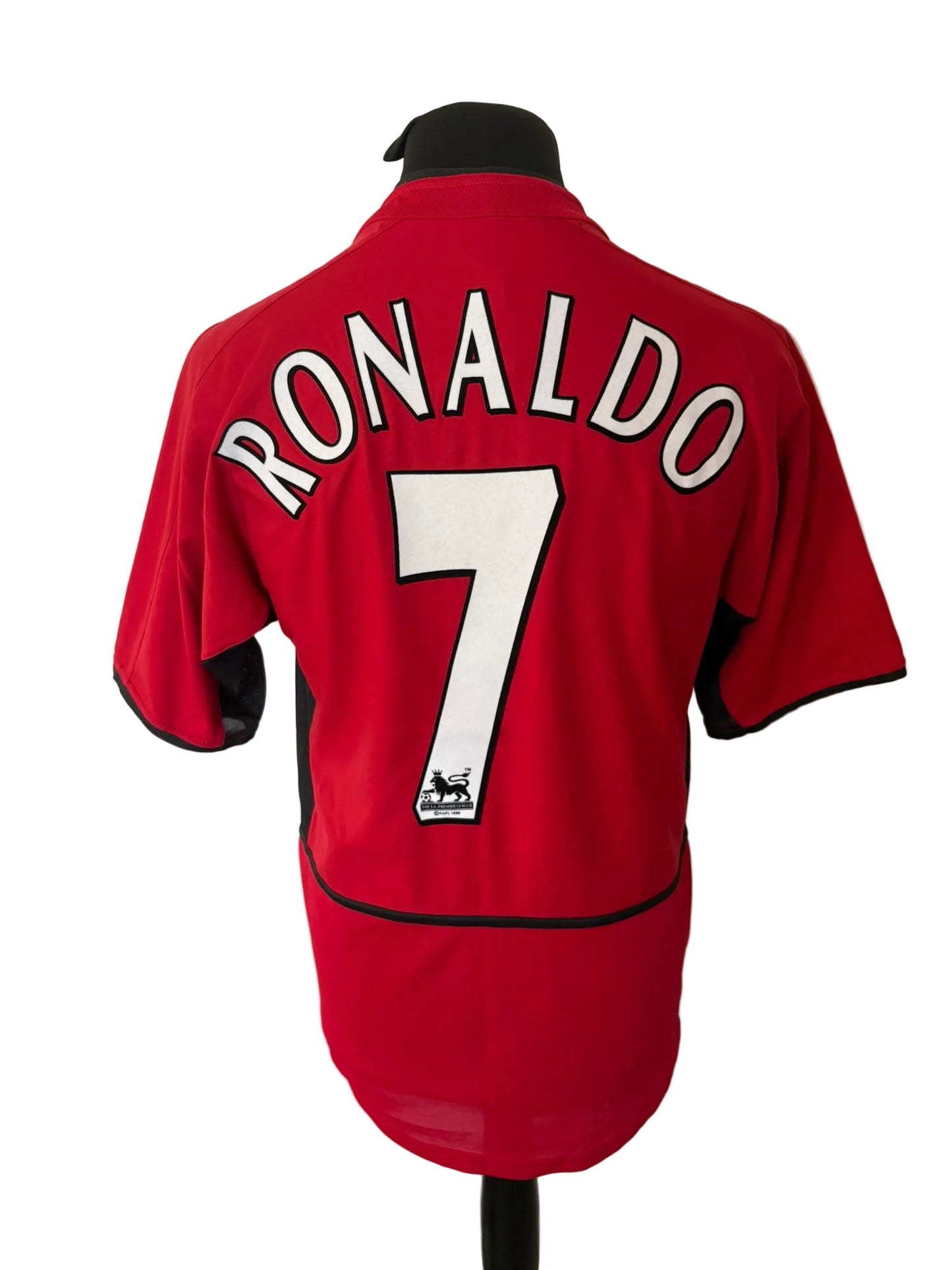Manchester United 2002-03 home football shirt, red, small, Nike, Cristiano Ronaldo, back