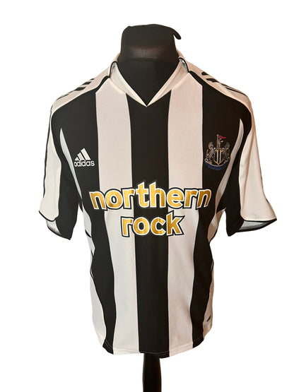 Newcastle United 2005-07 home football shirt, adidas, small, black and white, Alan Shearer, front