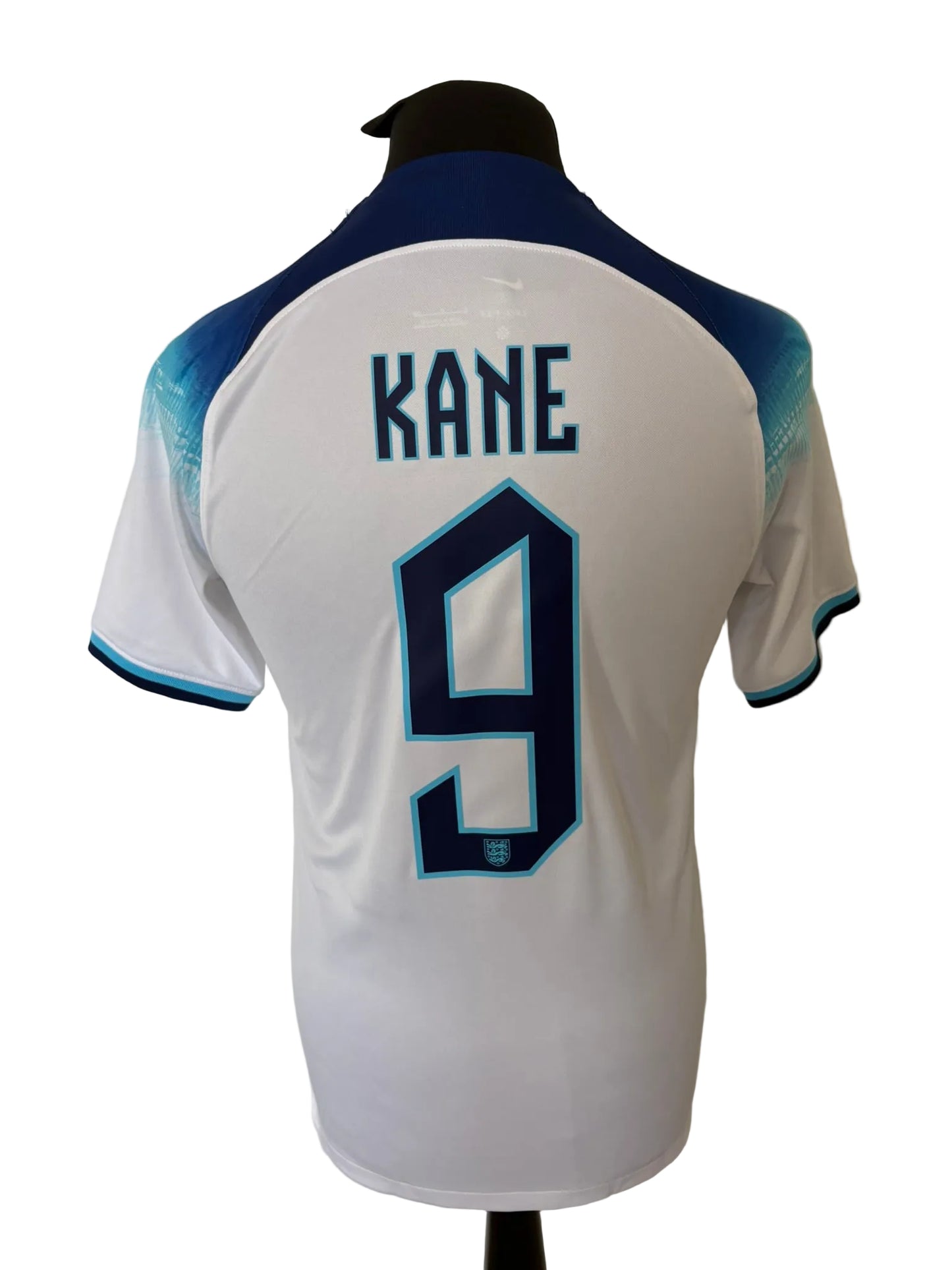 England 2022-23 home football shirt, white, small, Nike, Harry Kane, back