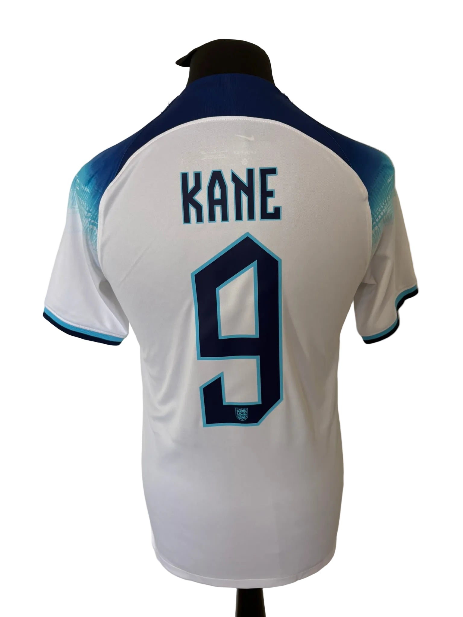 England 2022-23 home football shirt, white, small, Nike, Harry Kane, back