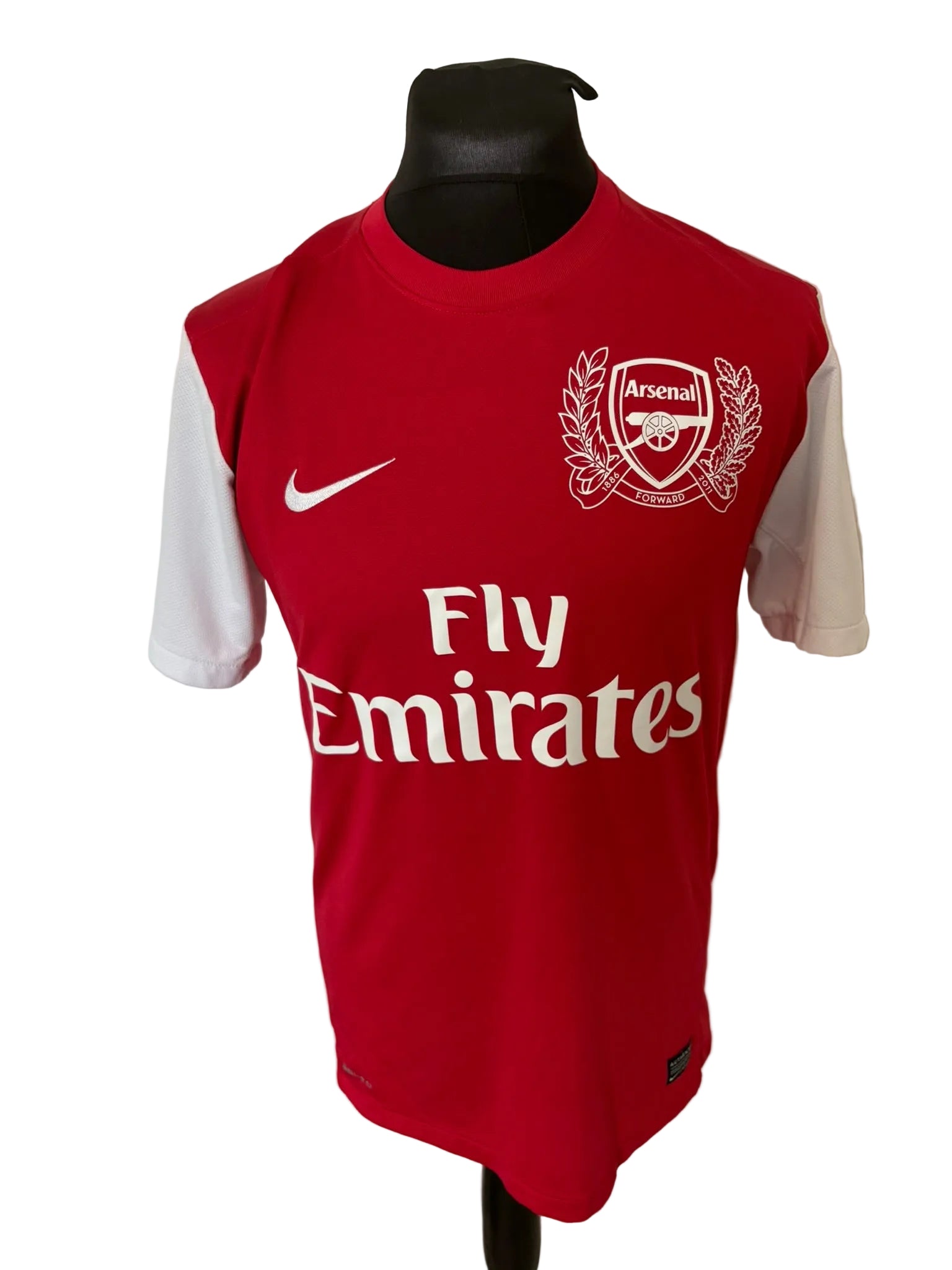 Arsenal 2011-12 home football shirt, red, medium, Nike, Thierry Henry, front
