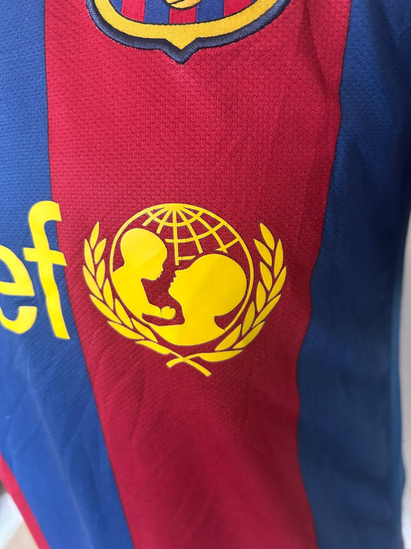 Barcelona 2010-11 Home Football Shirt Medium Nike