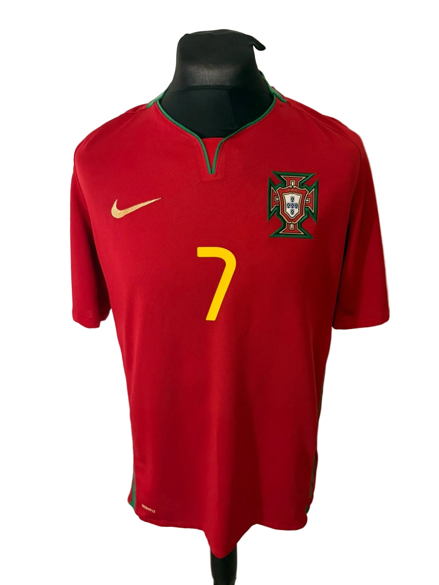 Portugal 2008-10 home football shirt, red, Large, Nike, Cristiano Ronaldo, front
