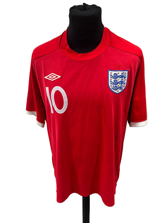 England 2010-11 away football shirt, red, Extra Large, XL , Umbro, Wayne Rooney, front