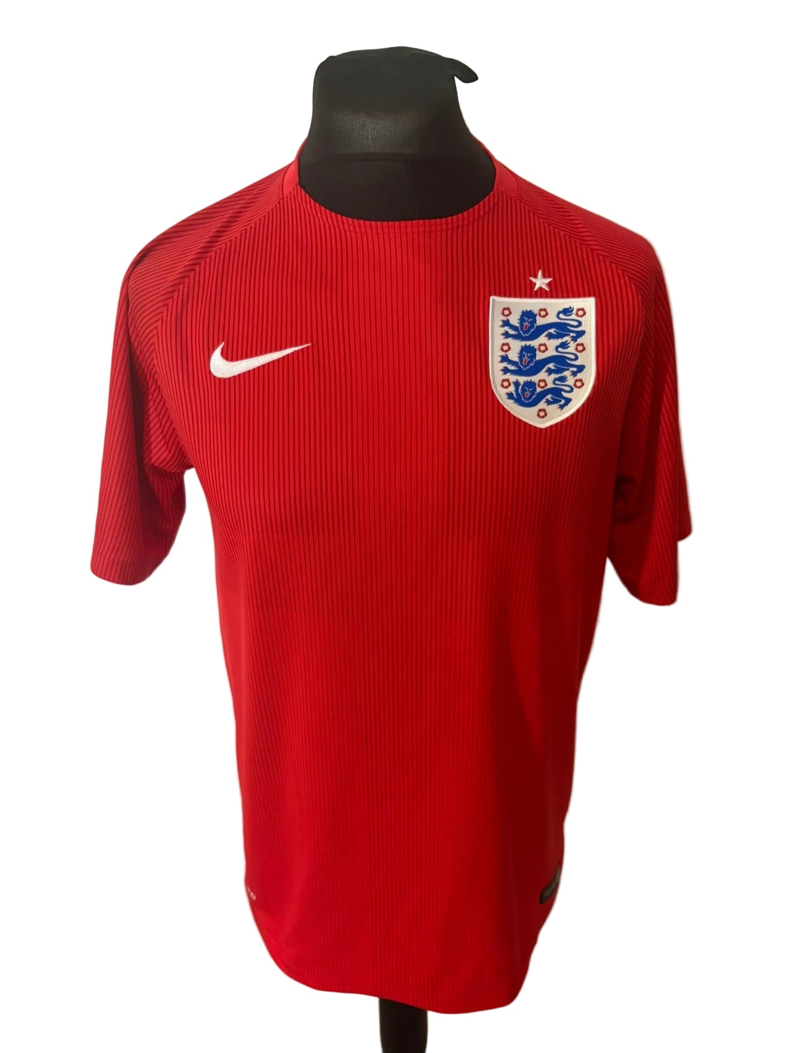 England 2014-15 away football shirt, red, medium, Nike, front