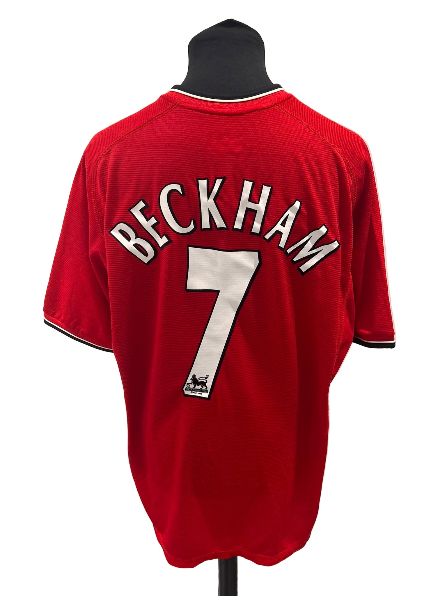 Manchester United 2000-02 home football shirt, red, extra large, XL, Umbro, David Beckham, back