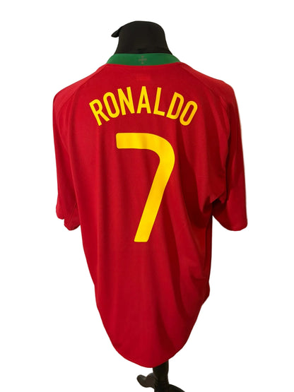 Portugal 2008-10 home football shirt, red, Extra Large, XL, Nike, Cristiano Ronaldo, back