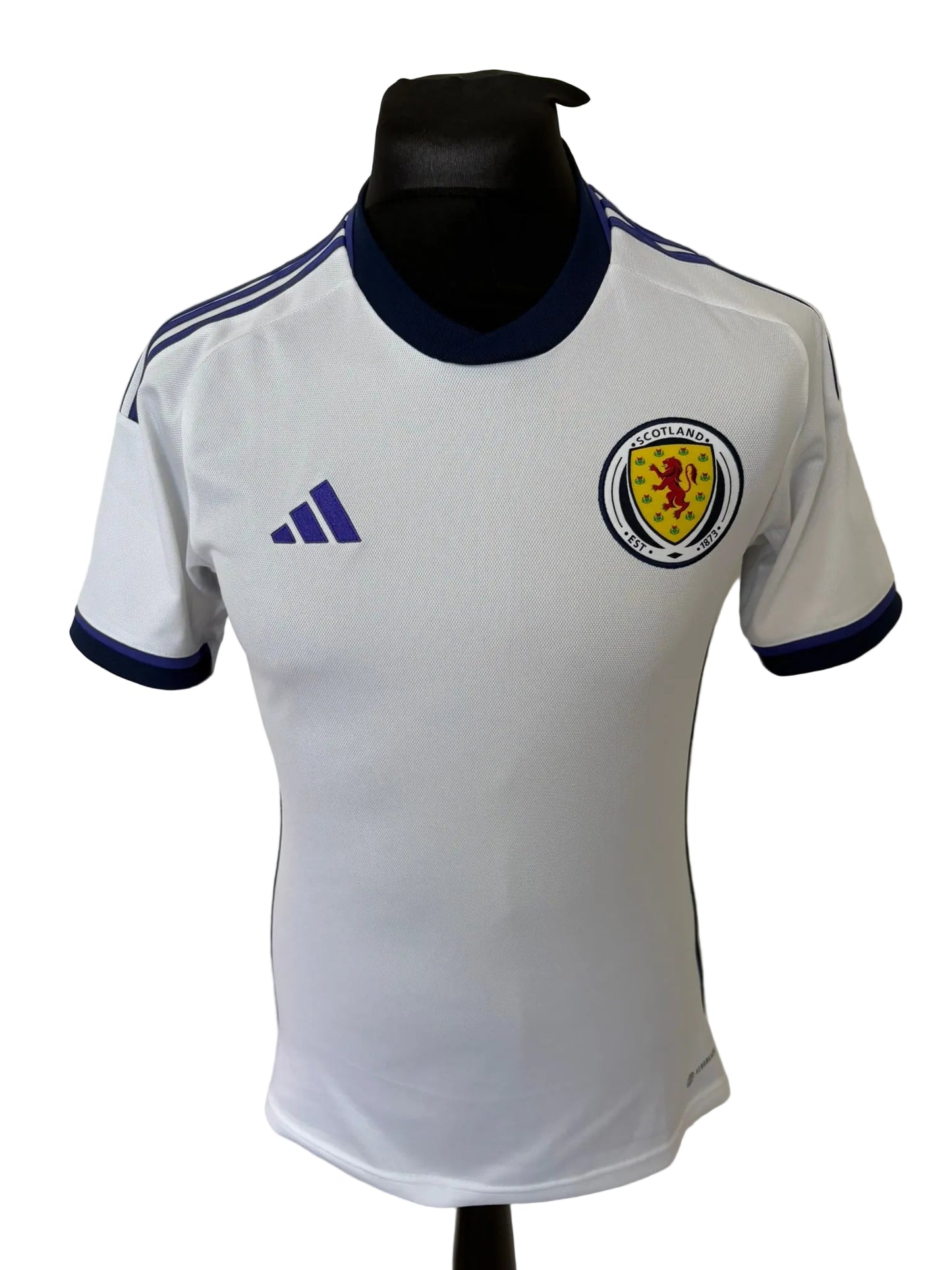 Scotland 2022-23 away football shirt, white, small, Adidas, front