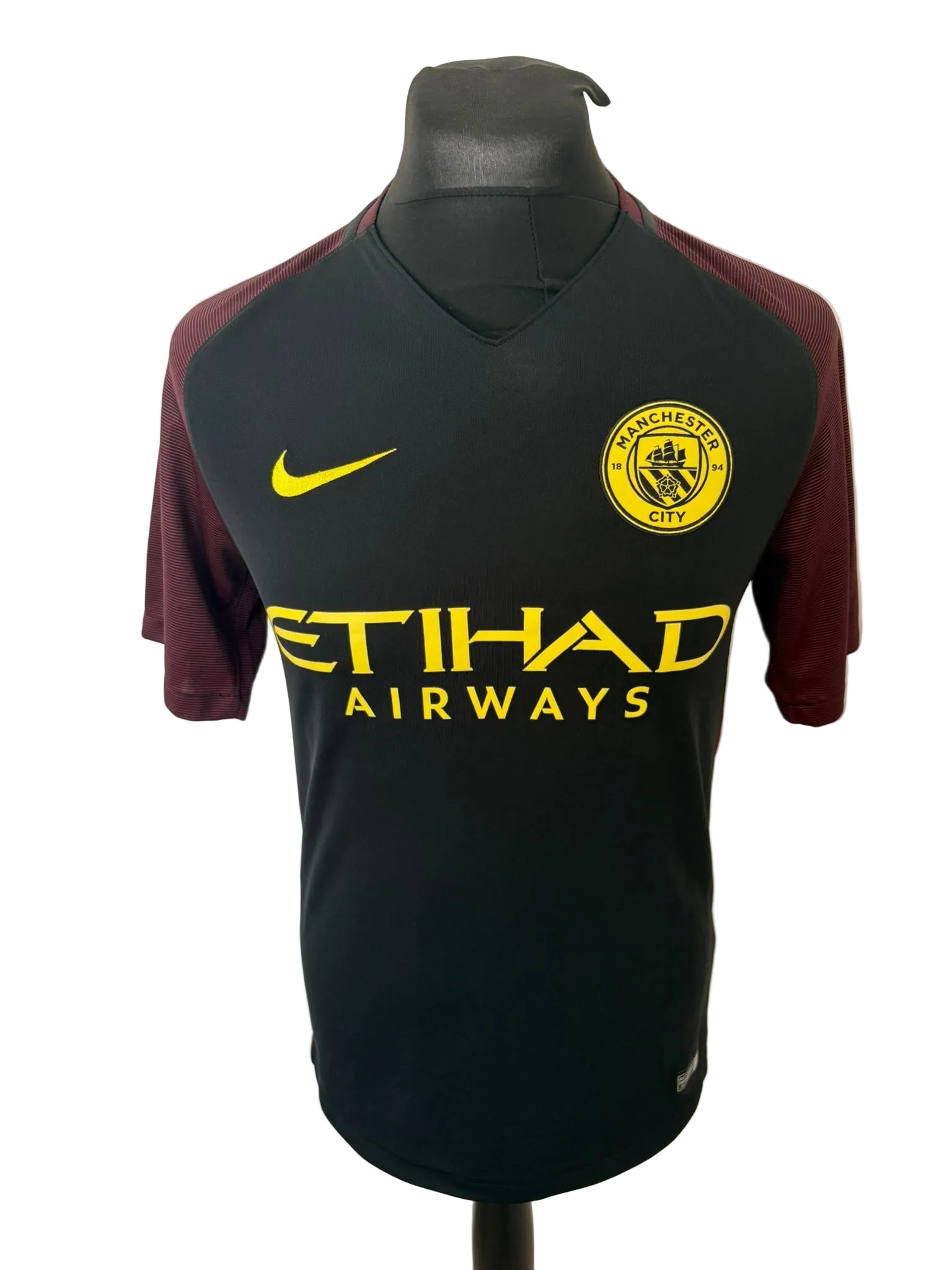 Manchester City 2016-17 away football shirt, black, small, Nike, Sergio Aguero, front