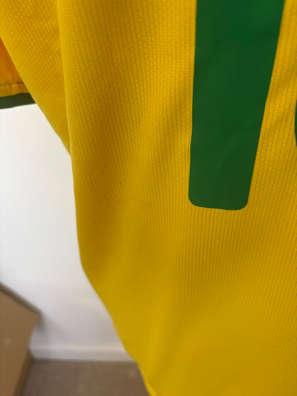 Brazil Ronaldinho 2008-10 Home Football Shirt Large Nike