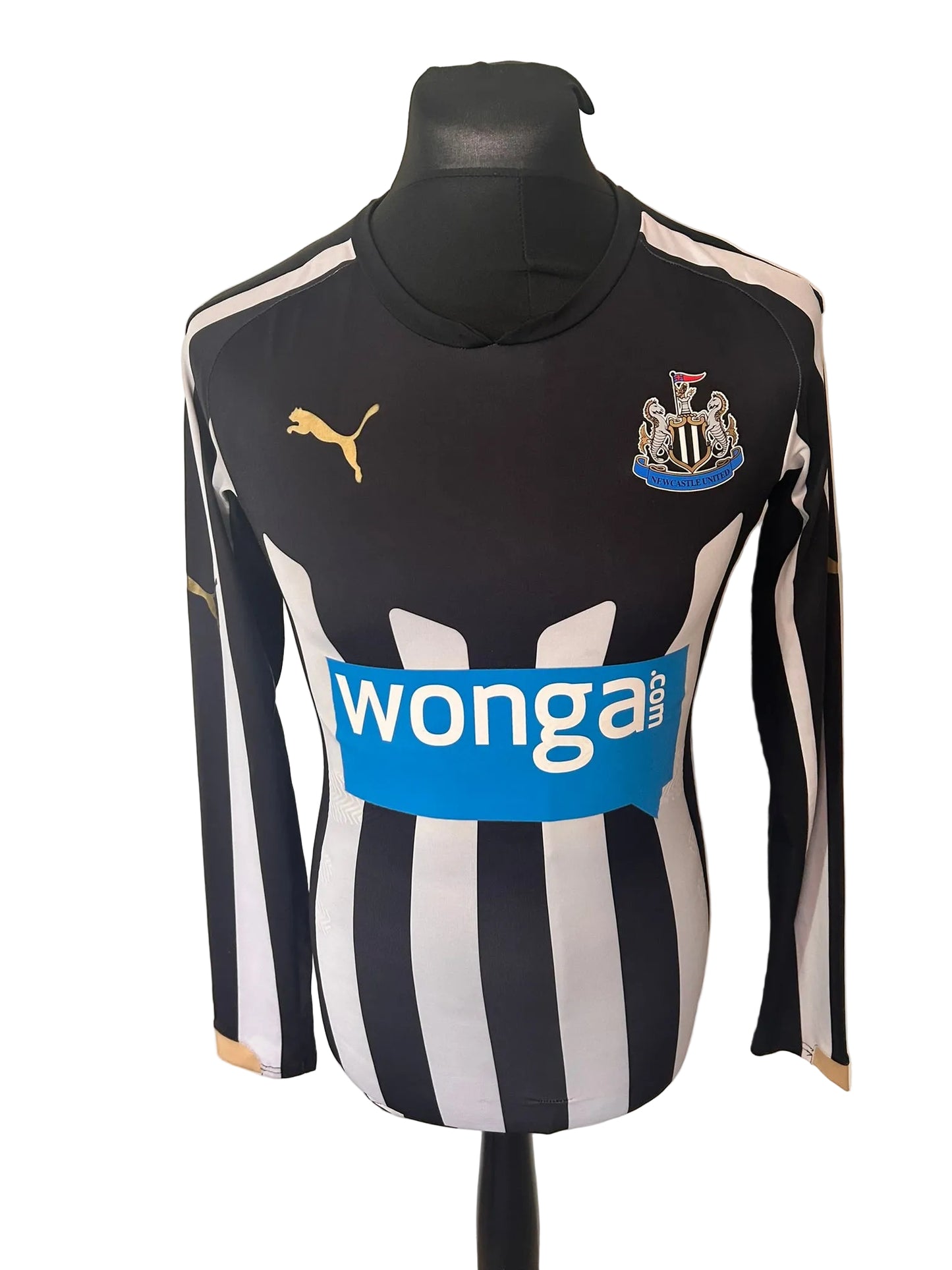 Newcastle United 2014-15 home football shirt, black and white, medium, Puma, Fabricio Coloccini, front