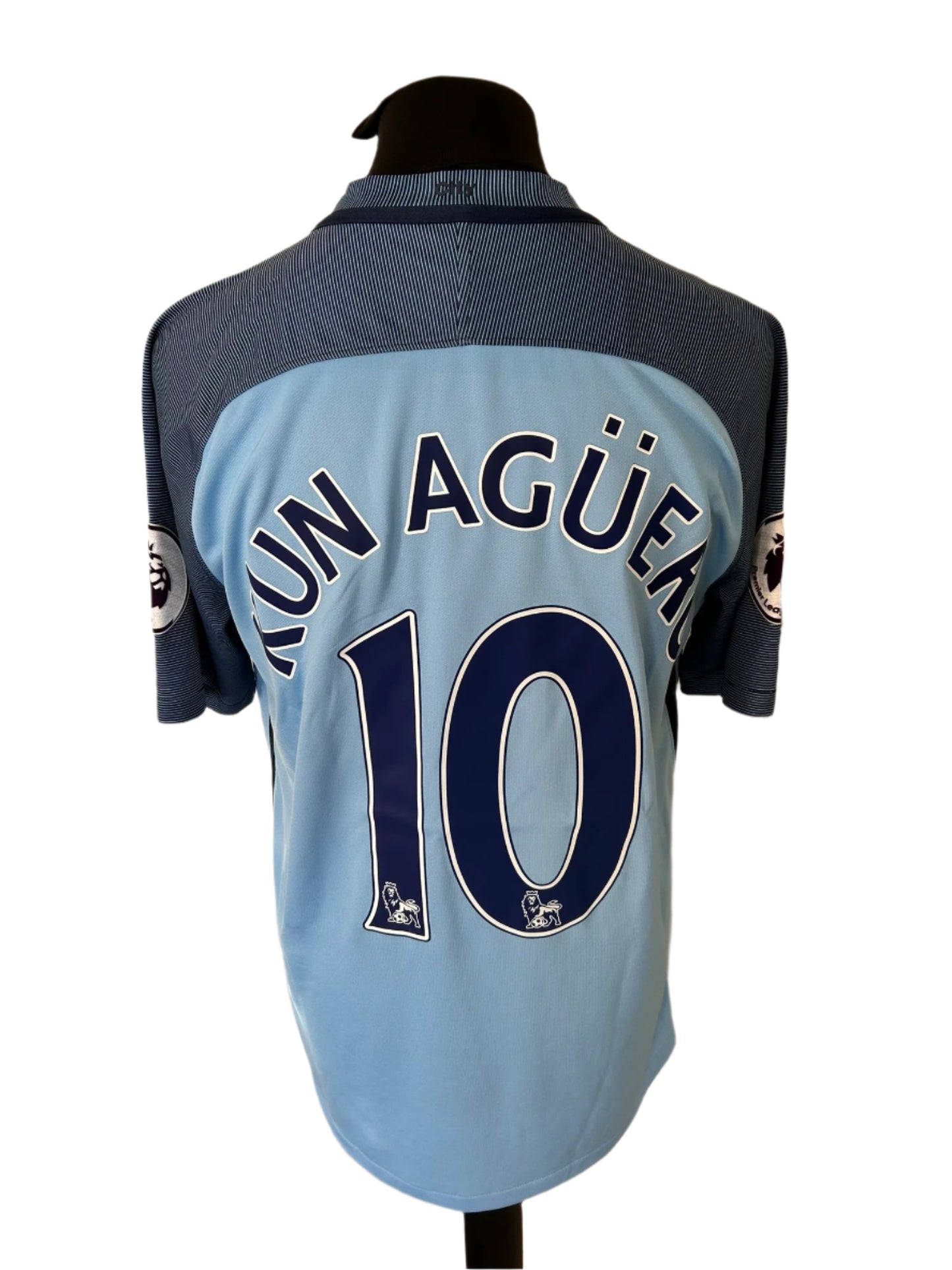 Manchester City Sergio Aguero 2016-17 Home Football Shirt Large Nike