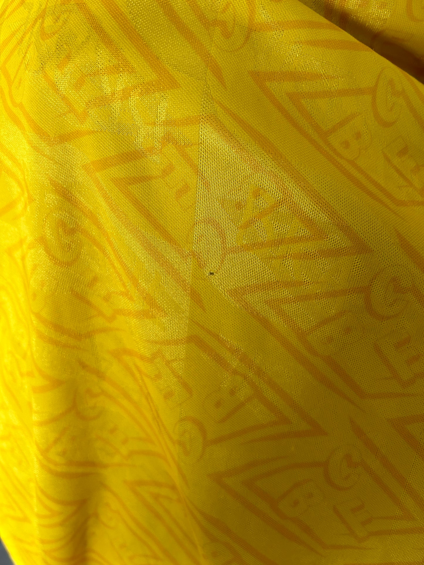 Brazil 1991-93 Home Football Shirt Large Umbro
