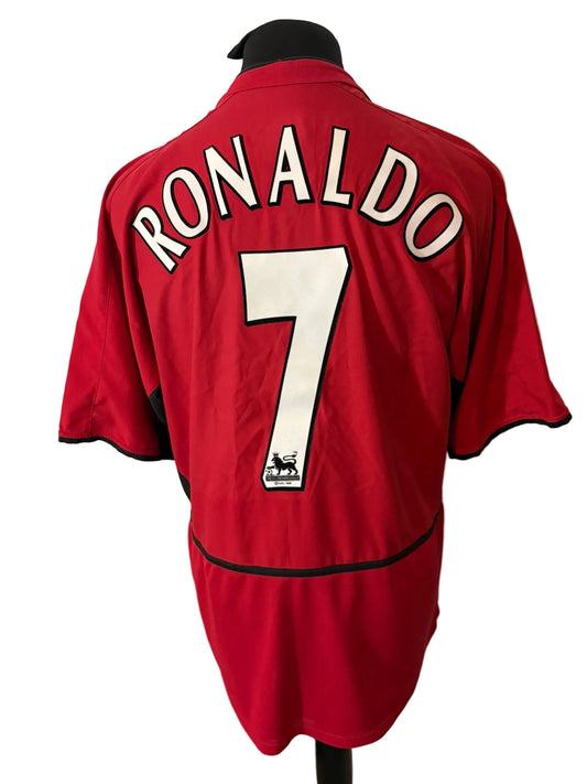 Manchester United 2002-04 home football shirt, red, Large, Nike, Cristiano Ronaldo, back