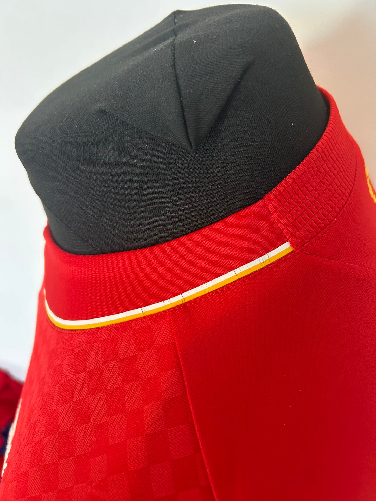 Liverpool Roberto Firmino 2015-16 Home Football Shirt Medium New Balance