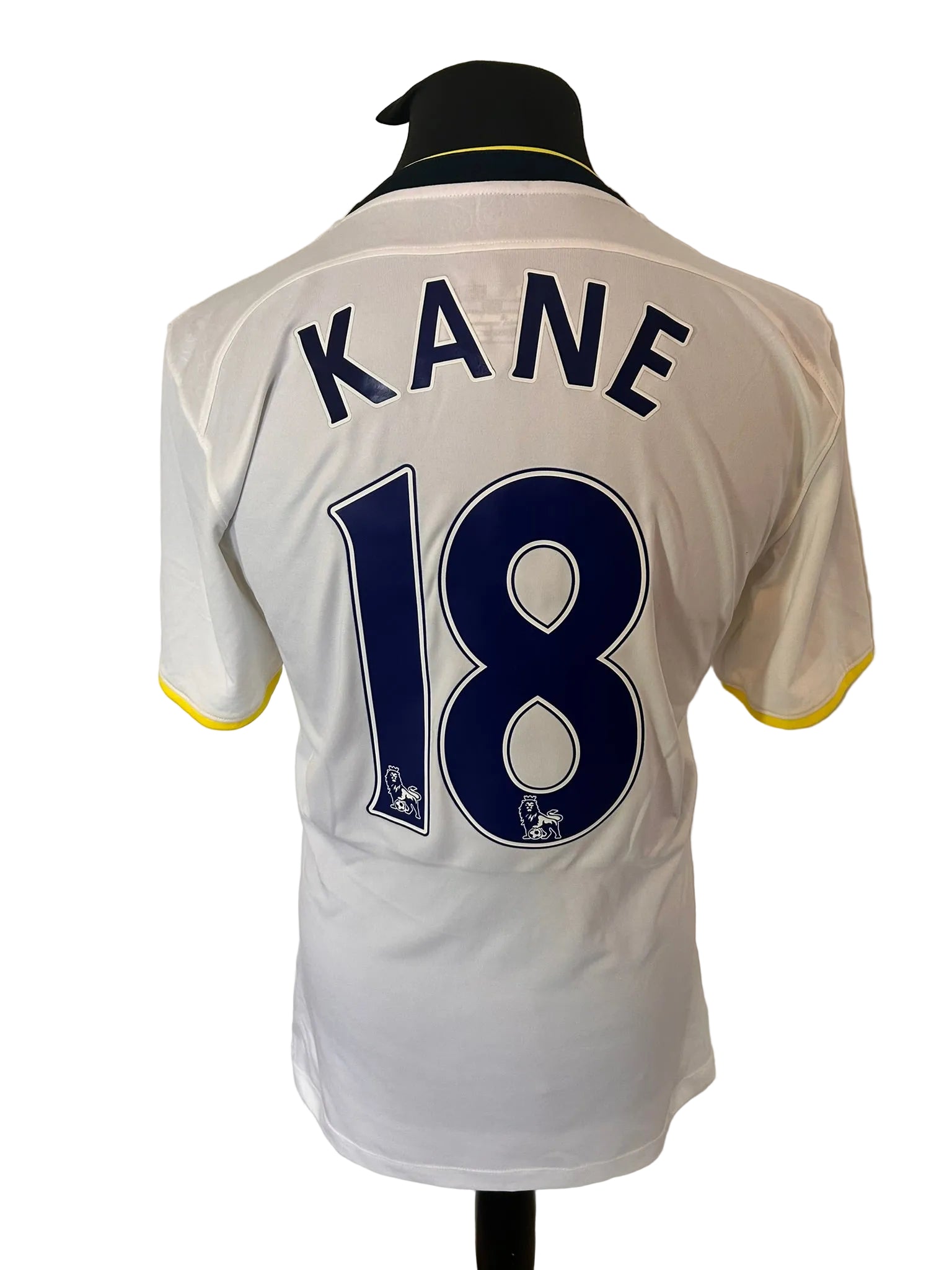 Tottenham Hotspur 2014-15 home football shirt, white, small, Under Armour, Harry Kane, back