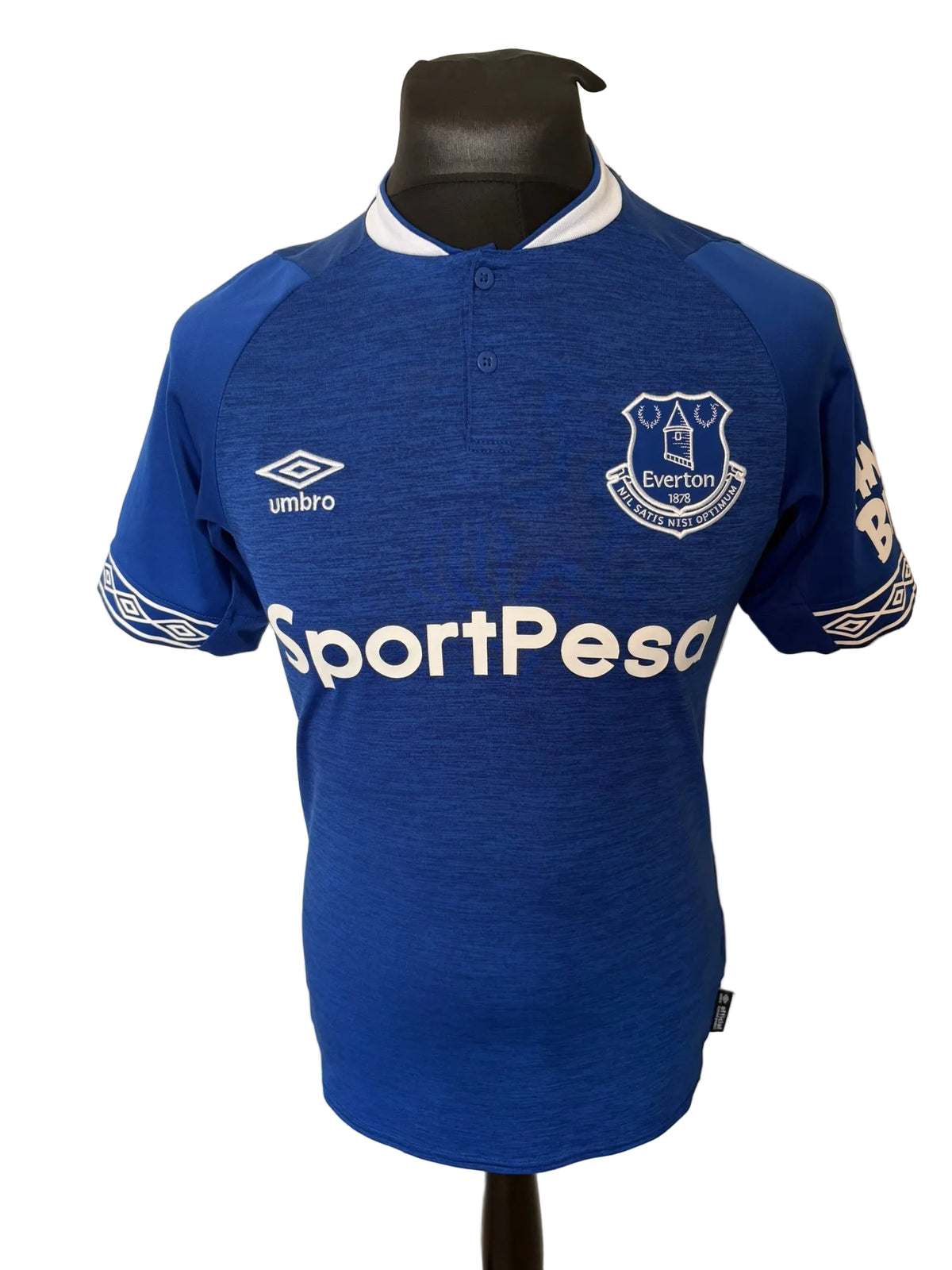 Everton 2018-19 home football shirt, blue, small, Umbro, Leighton Baines, front