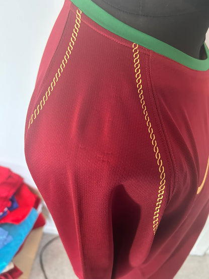 Portugal Cristiano Ronaldo 2006-08 Home Football Shirt Extra Large XL Nike