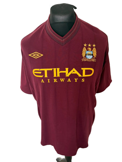Manchester City 2012-13 away football shirt, burgundy, XXL, 2XL, Umbro, Sergio Aguero, front
