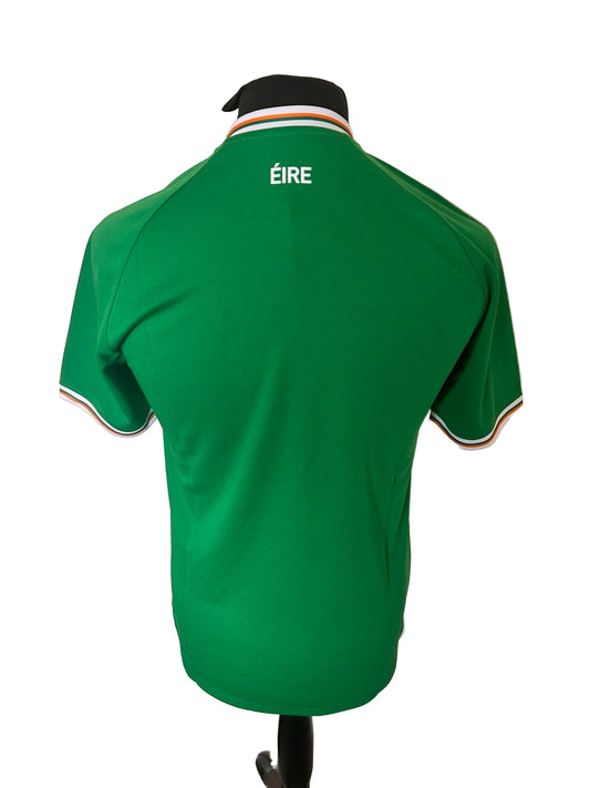 Republic of Ireland 2023-24 Home Football Shirt Small Castore
