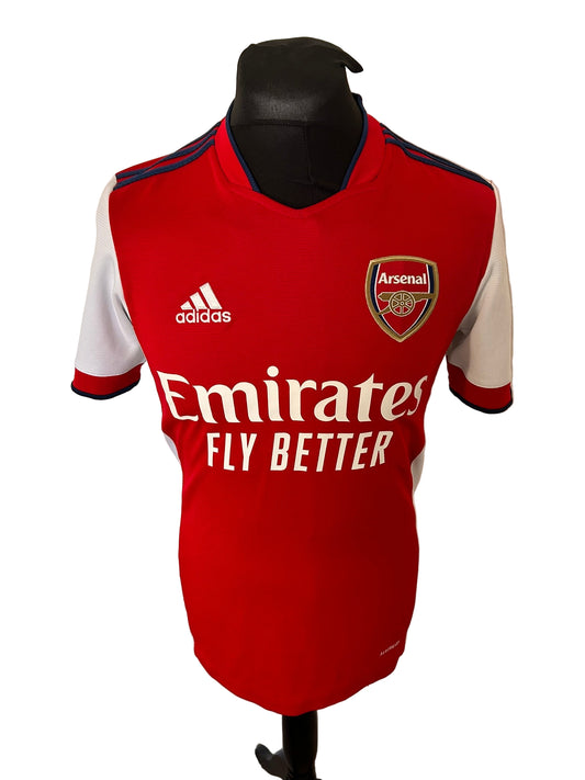 Arsenal 2021-22 home football shirt, Adidas, small, red, front, Bukayo Saka